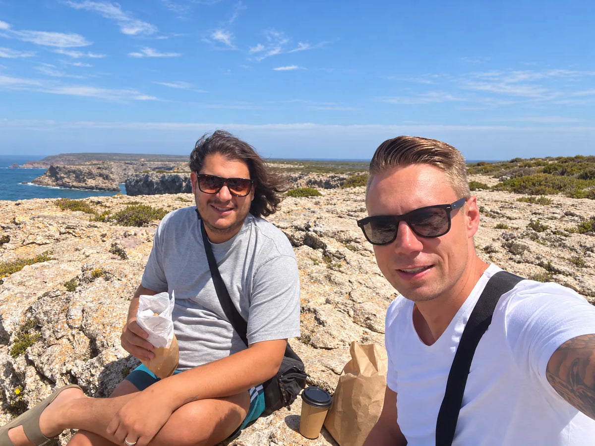 Benny and Engin, the founders of meinVitalium, on the coast